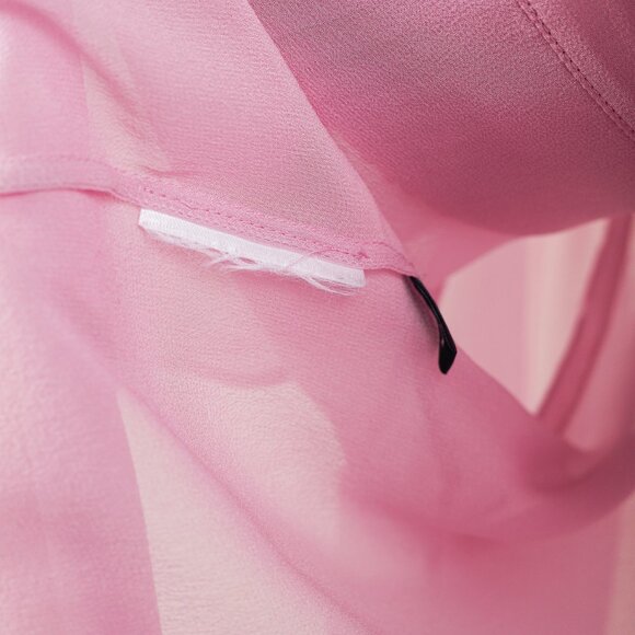 Gucci Resort 2016 Pink Silk Pleated Ruffle Tie-Neck Shirt - Picture 10 of 10